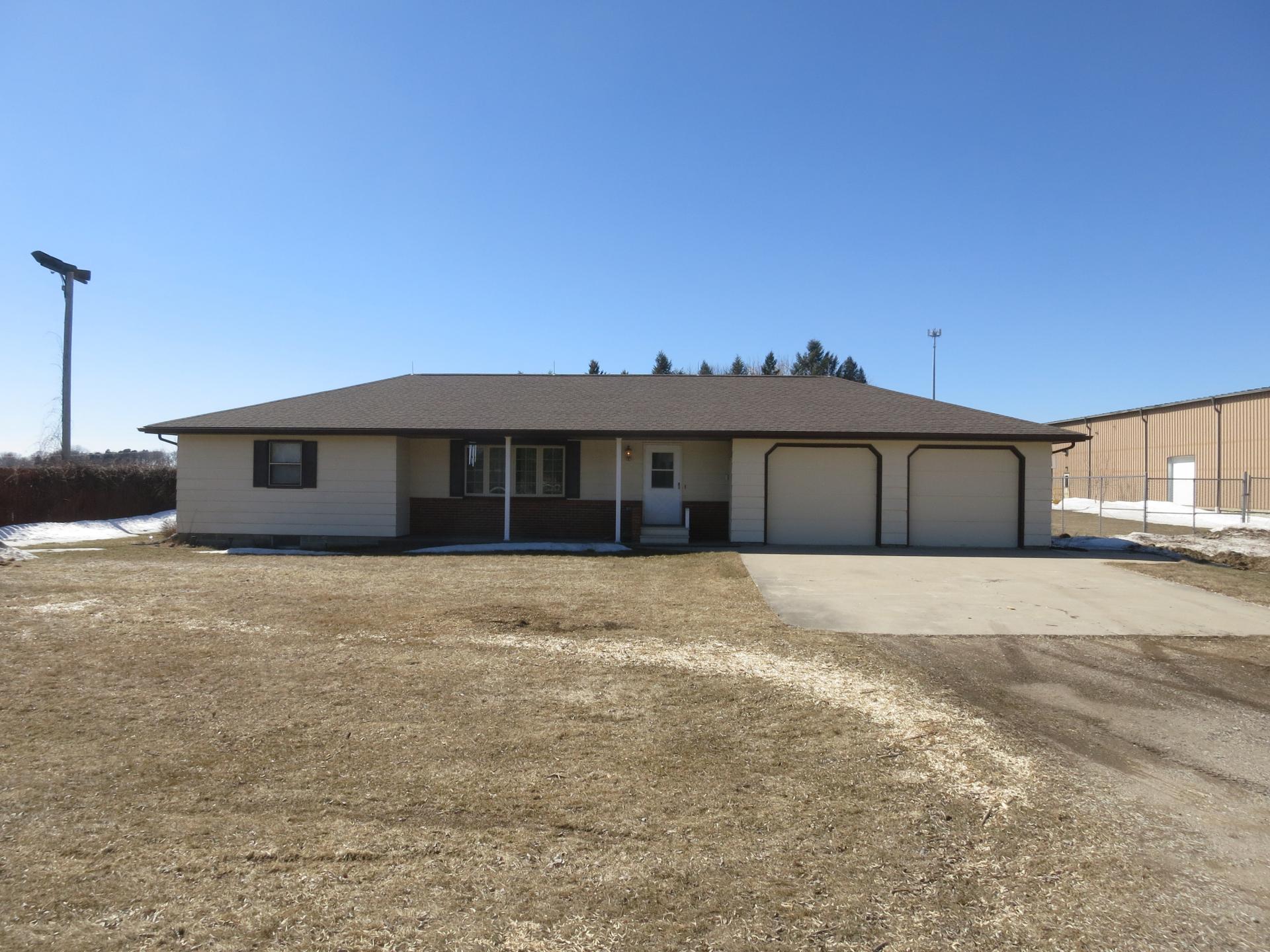 Home and 3 buildings to be moved Dickinson County Milford Midwest