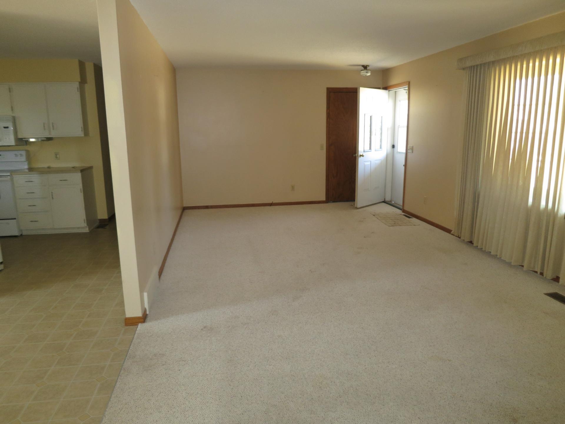 Home and 3 buildings to be moved Dickinson County Milford Midwest