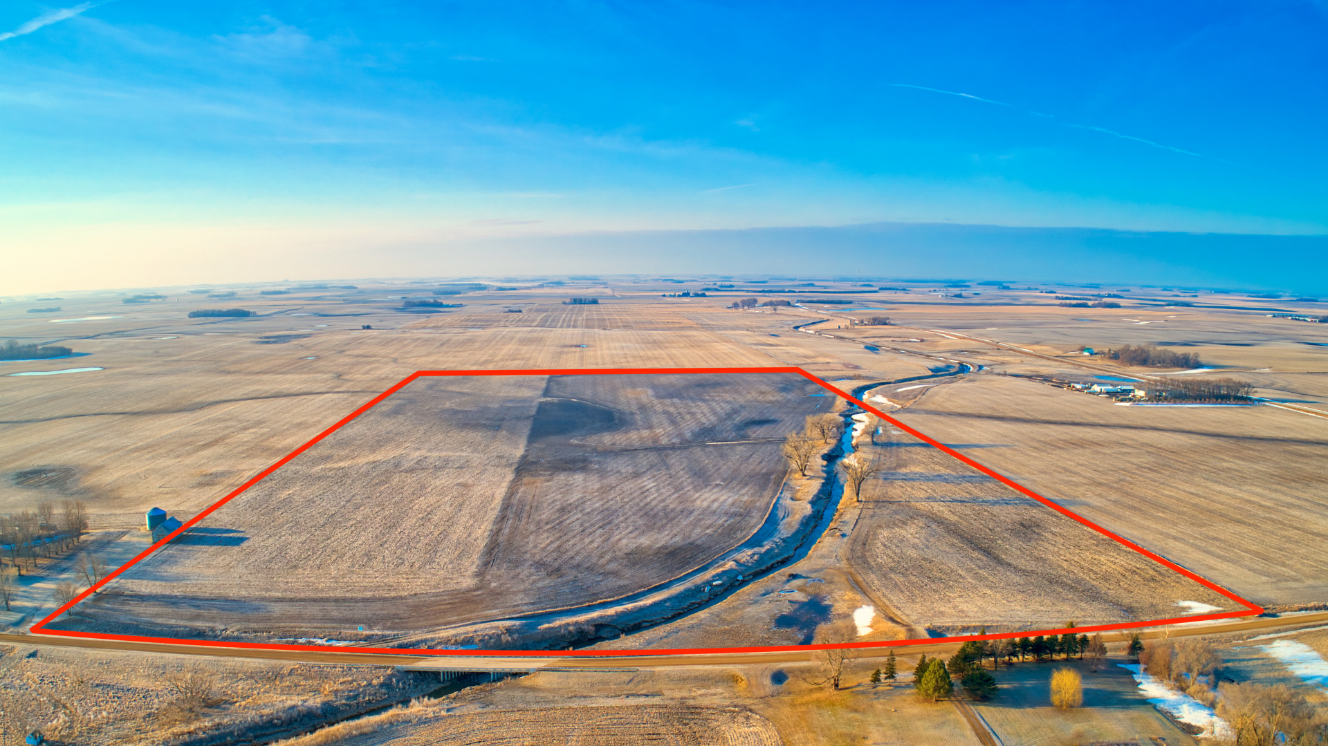 80 Acres m/l Dickinson County Lloyd Township Midwest Land Management