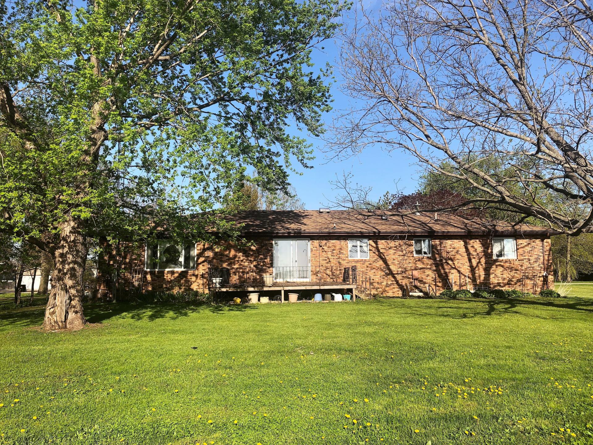 200 4th Street N, Terril, Iowa Midwest Land Management & Real