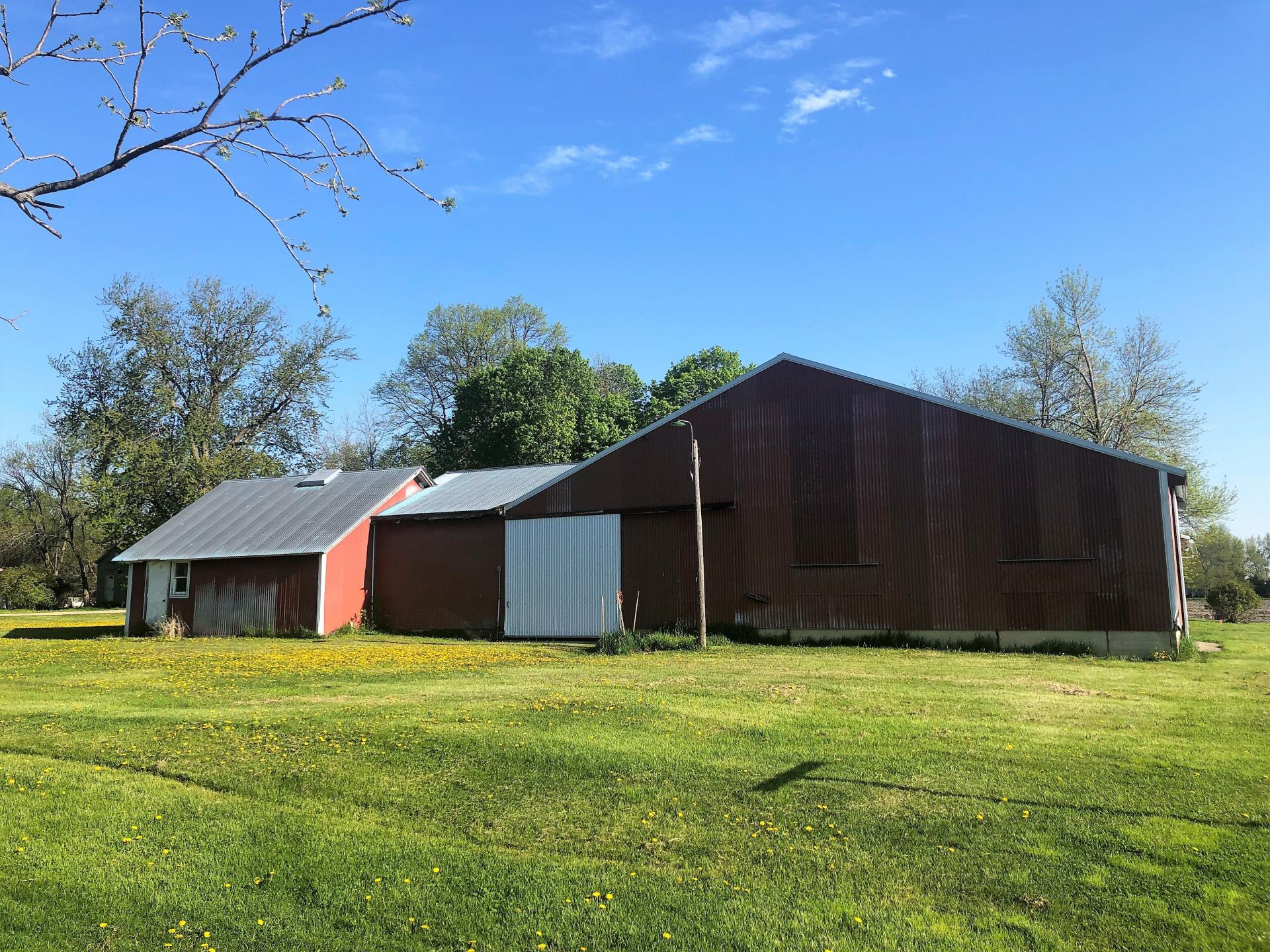 200 4th Street N, Terril, Iowa Midwest Land Management & Real
