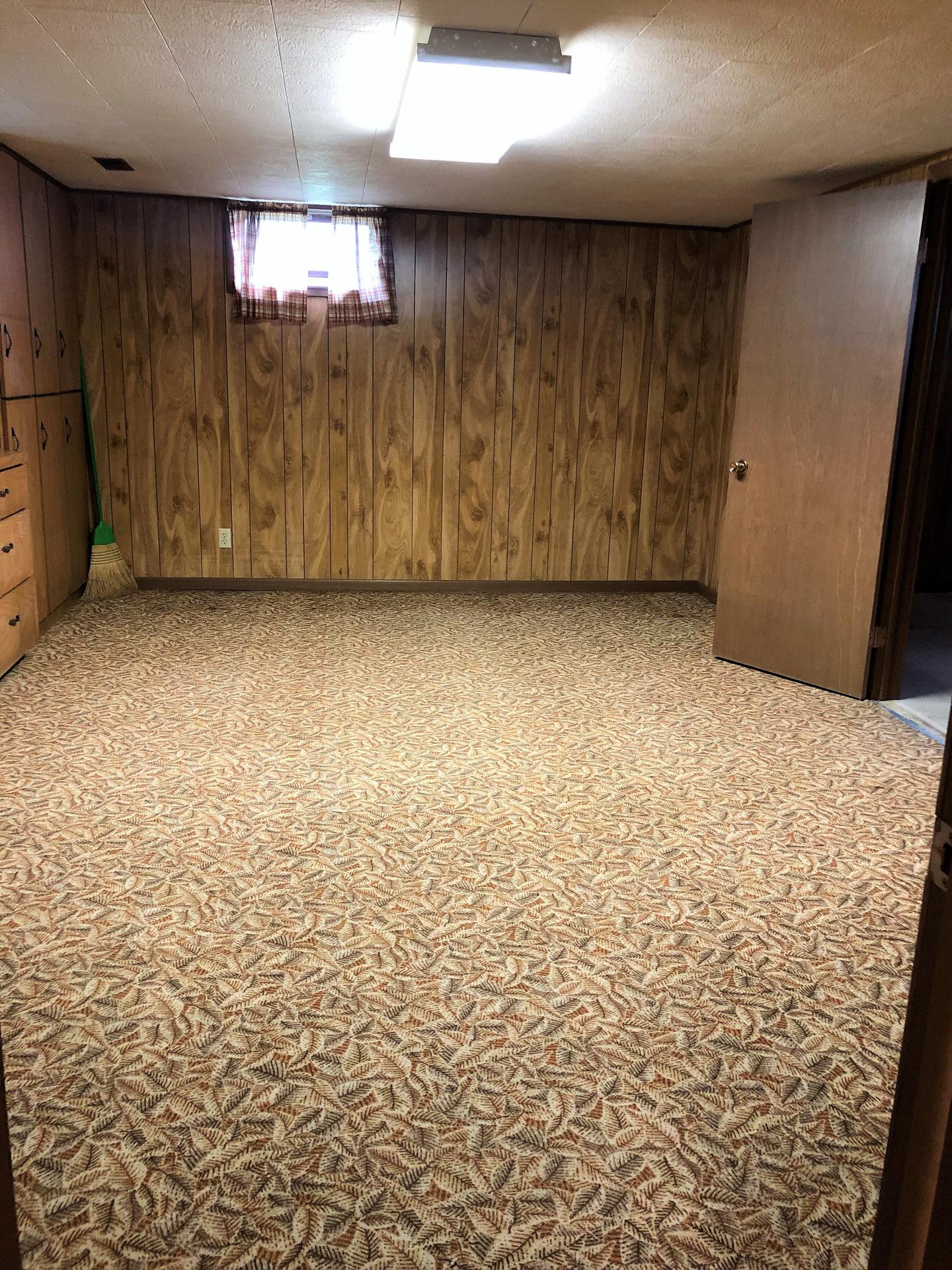 200 4th Street N, Terril, Iowa Midwest Land Management & Real