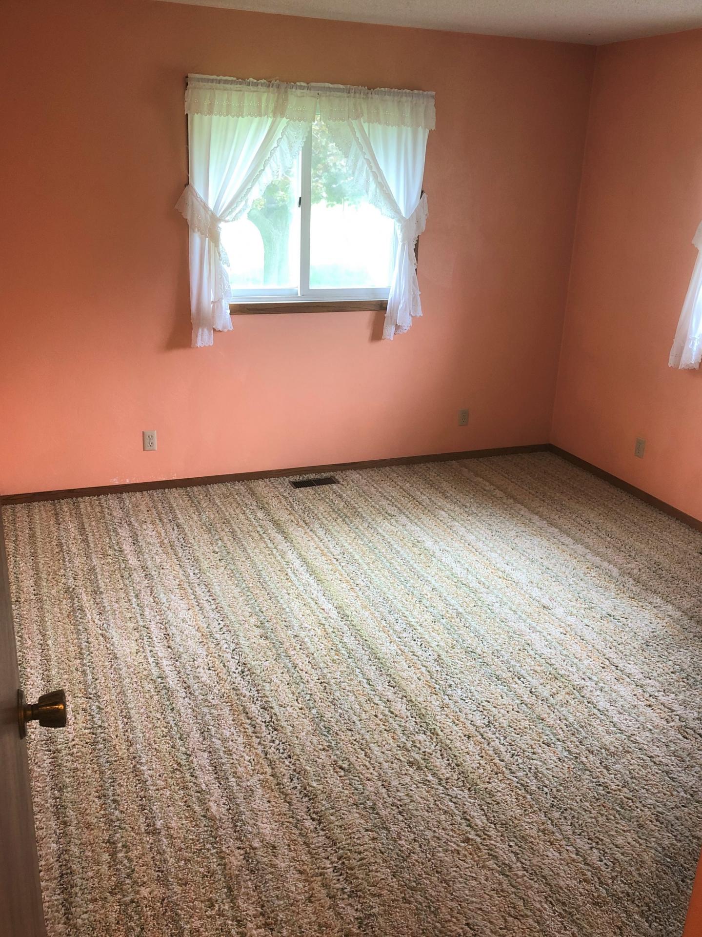 200 4th Street N, Terril, Iowa Midwest Land Management & Real