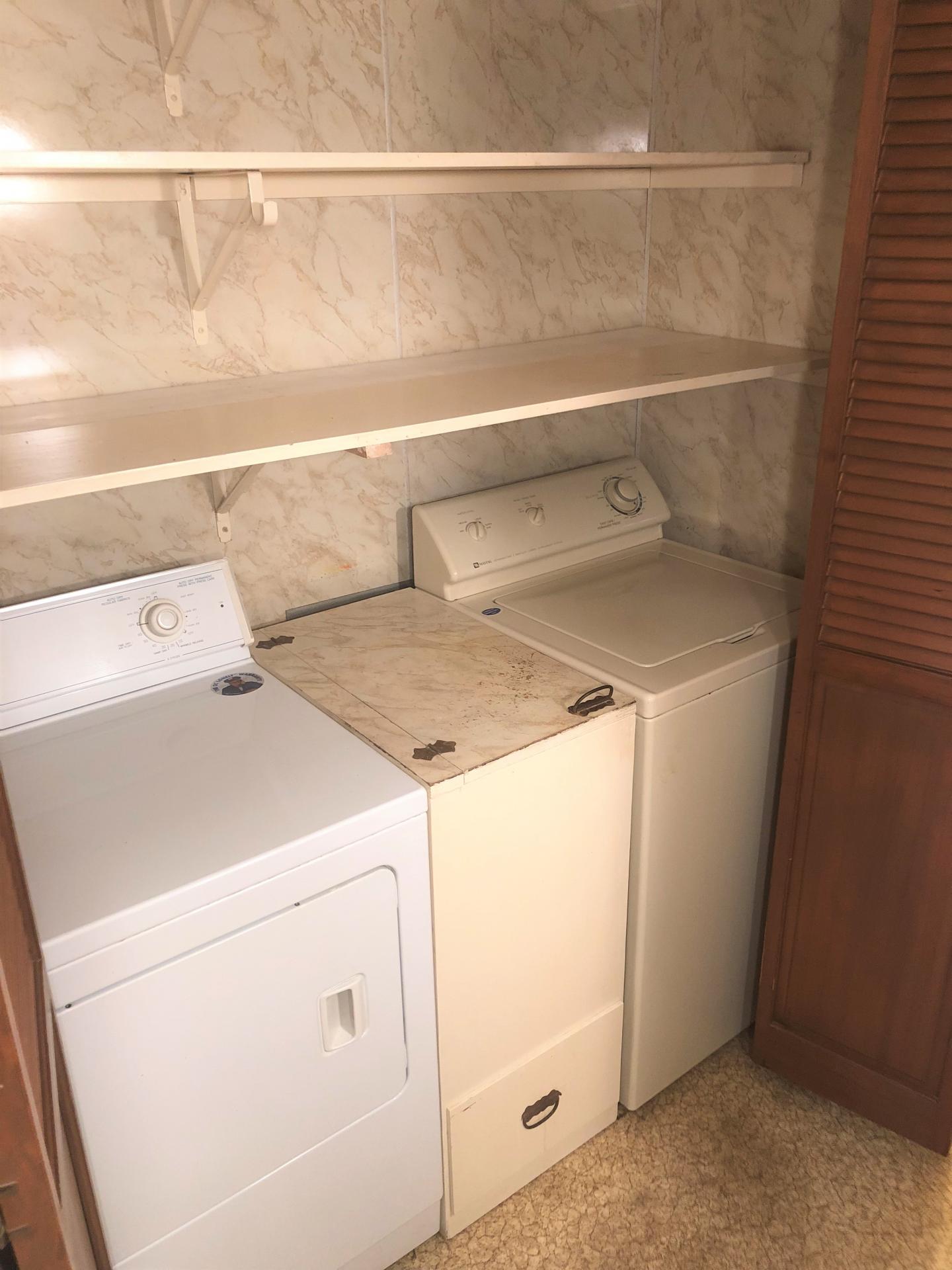 200 4th Street N, Terril, Iowa Midwest Land Management & Real