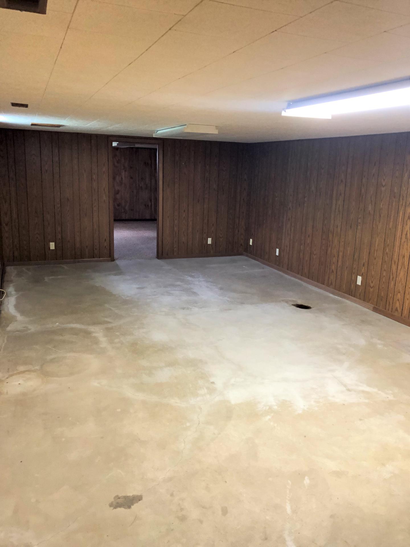 200 4th Street N, Terril, Iowa Midwest Land Management & Real