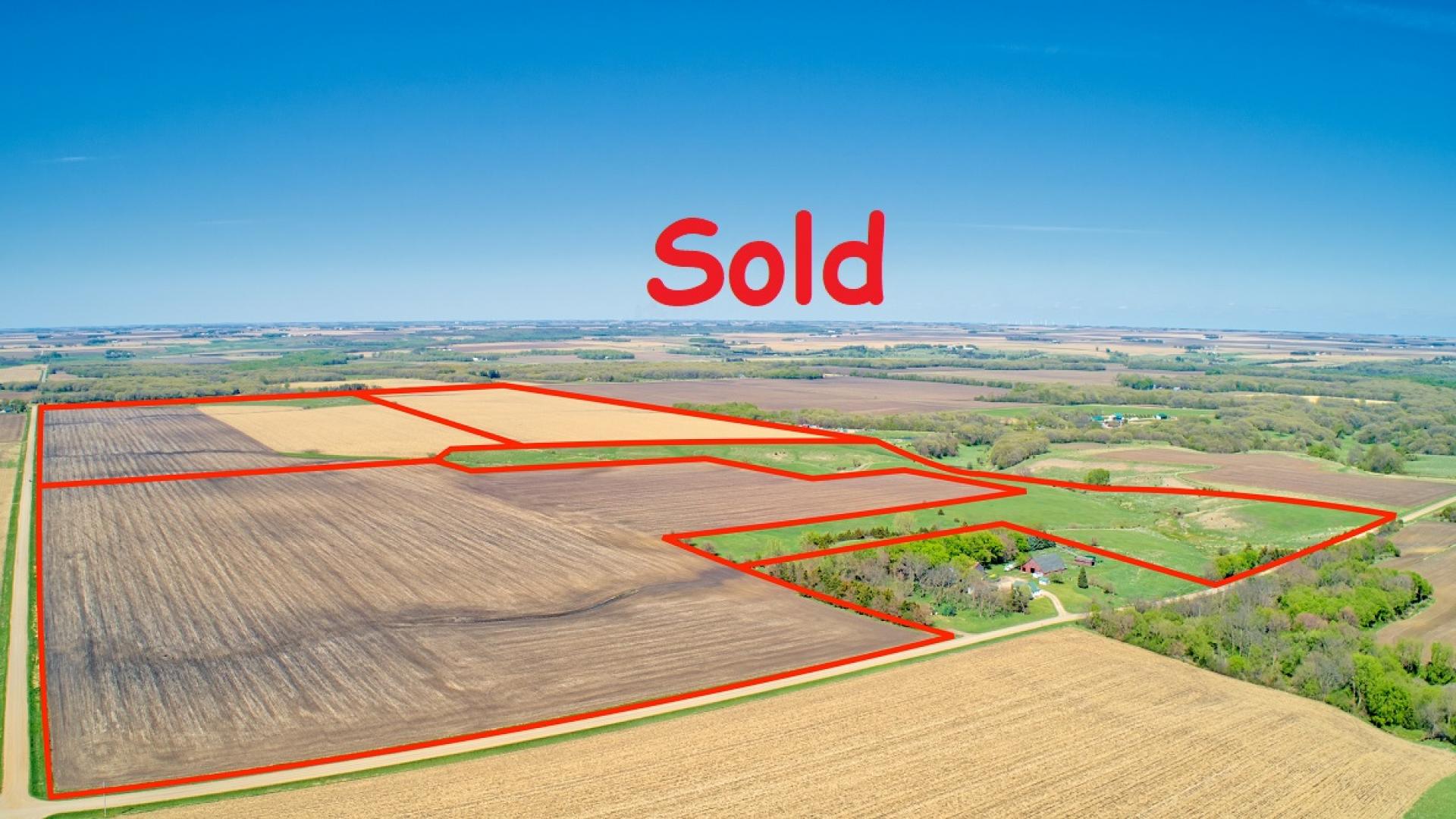326.6 Acres Selling in 4 Parcels Clay County Herdland Township