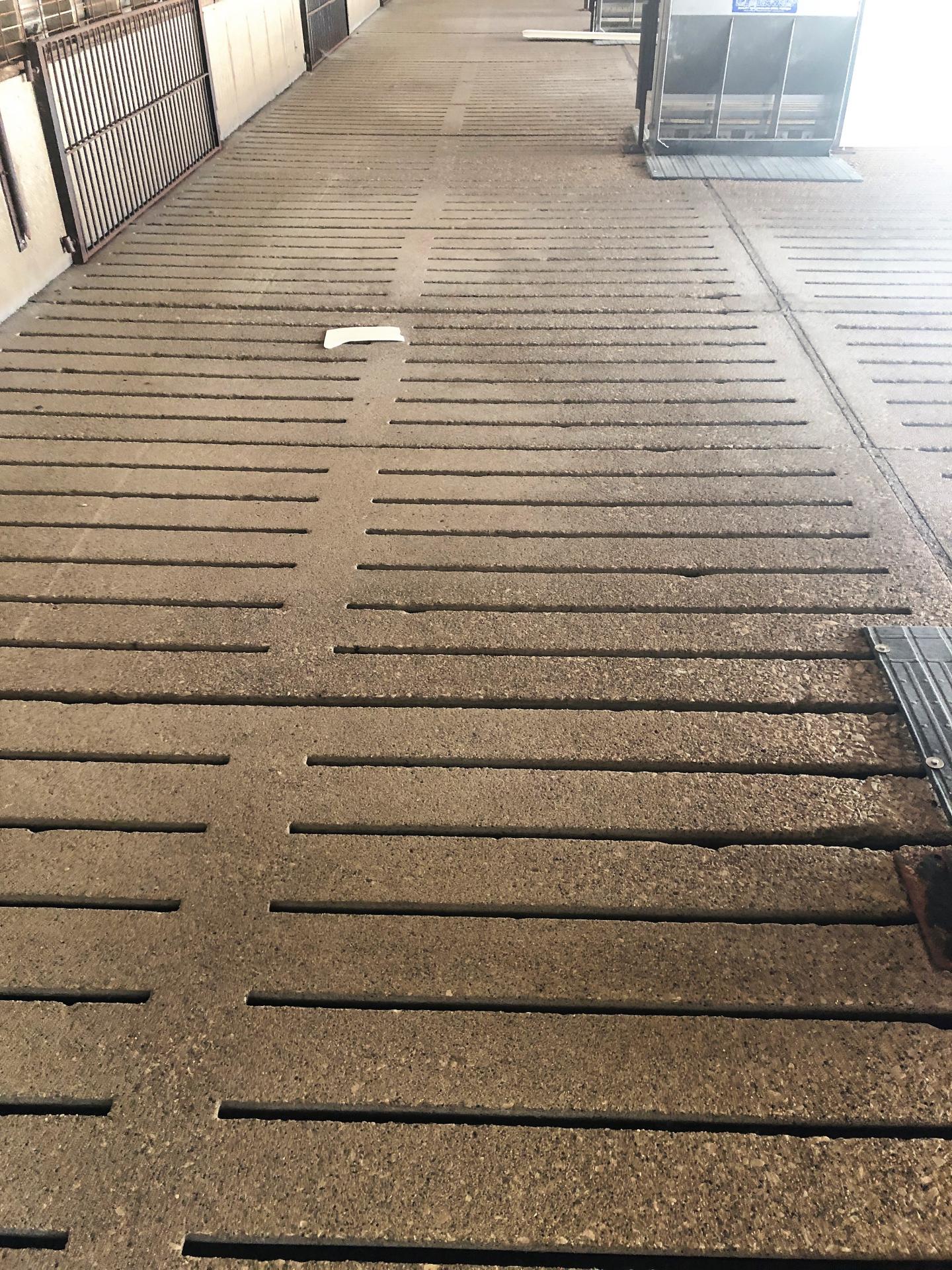 2,080 Head Swine Facility Clay County Logan Township Midwest Land