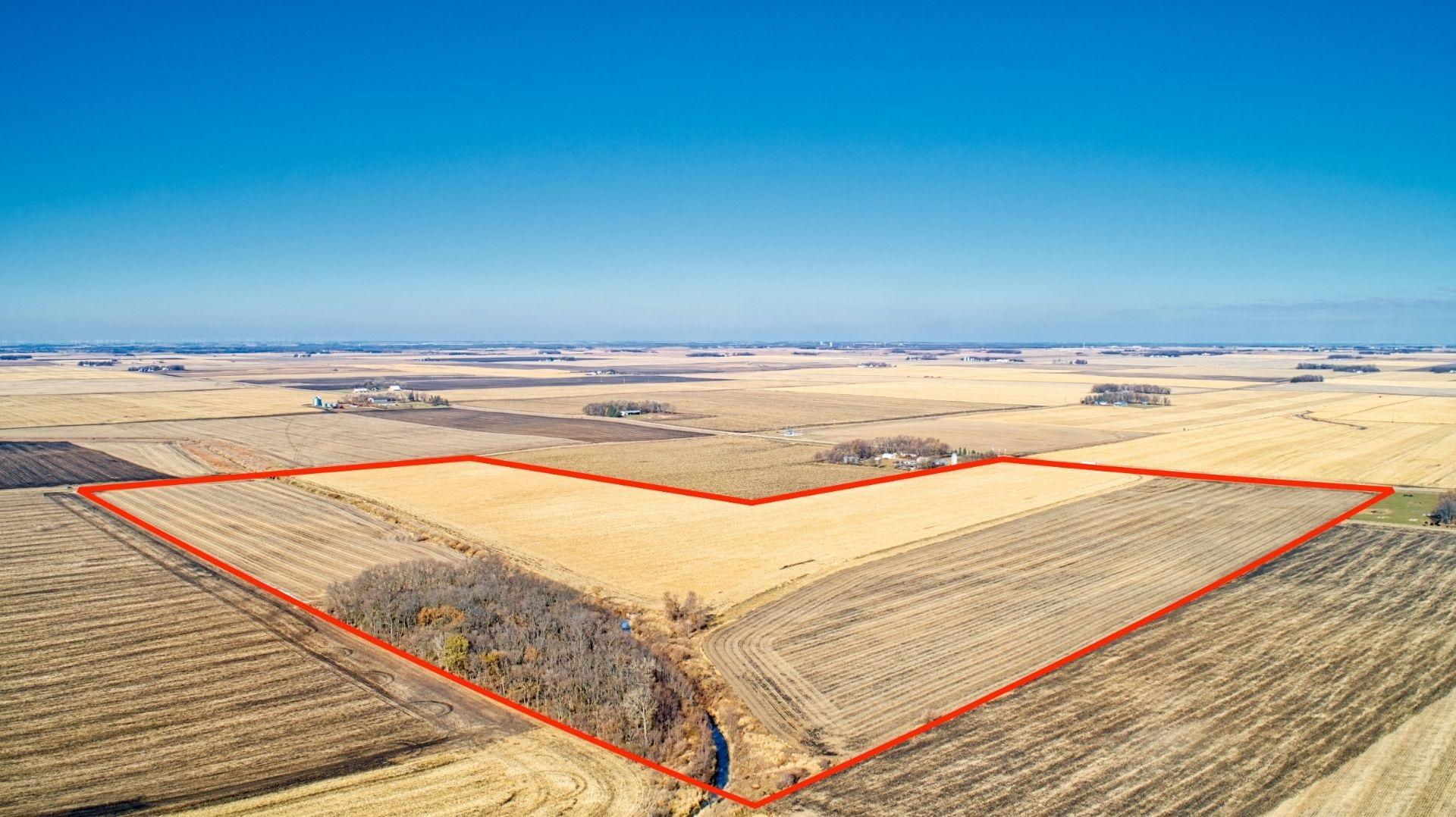158 Acres m/l Selling in 2 Tracts Dickinson County Lloyd Township
