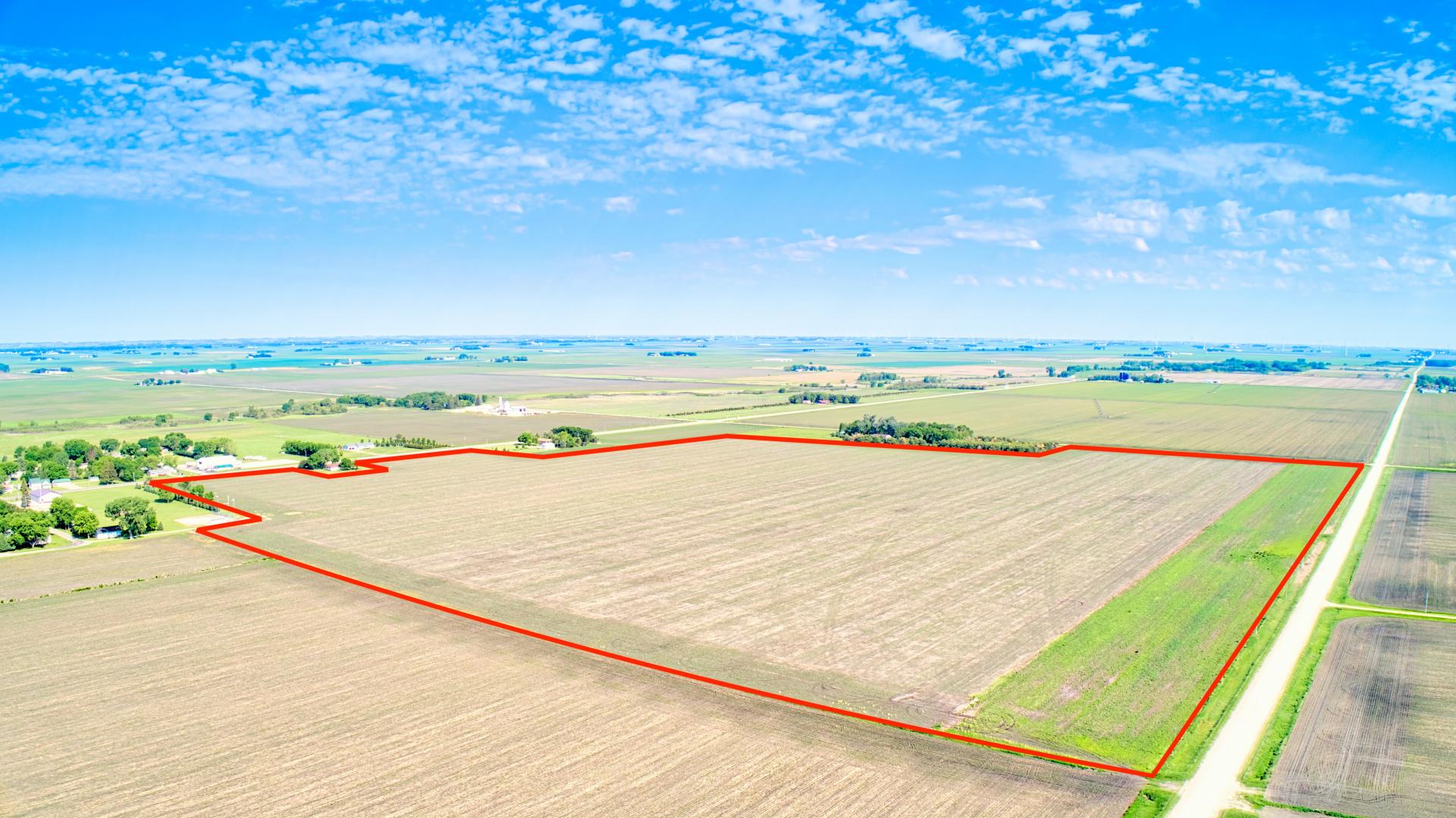 132 Acres m/l Palo Alto County Fairfield Township Midwest Land