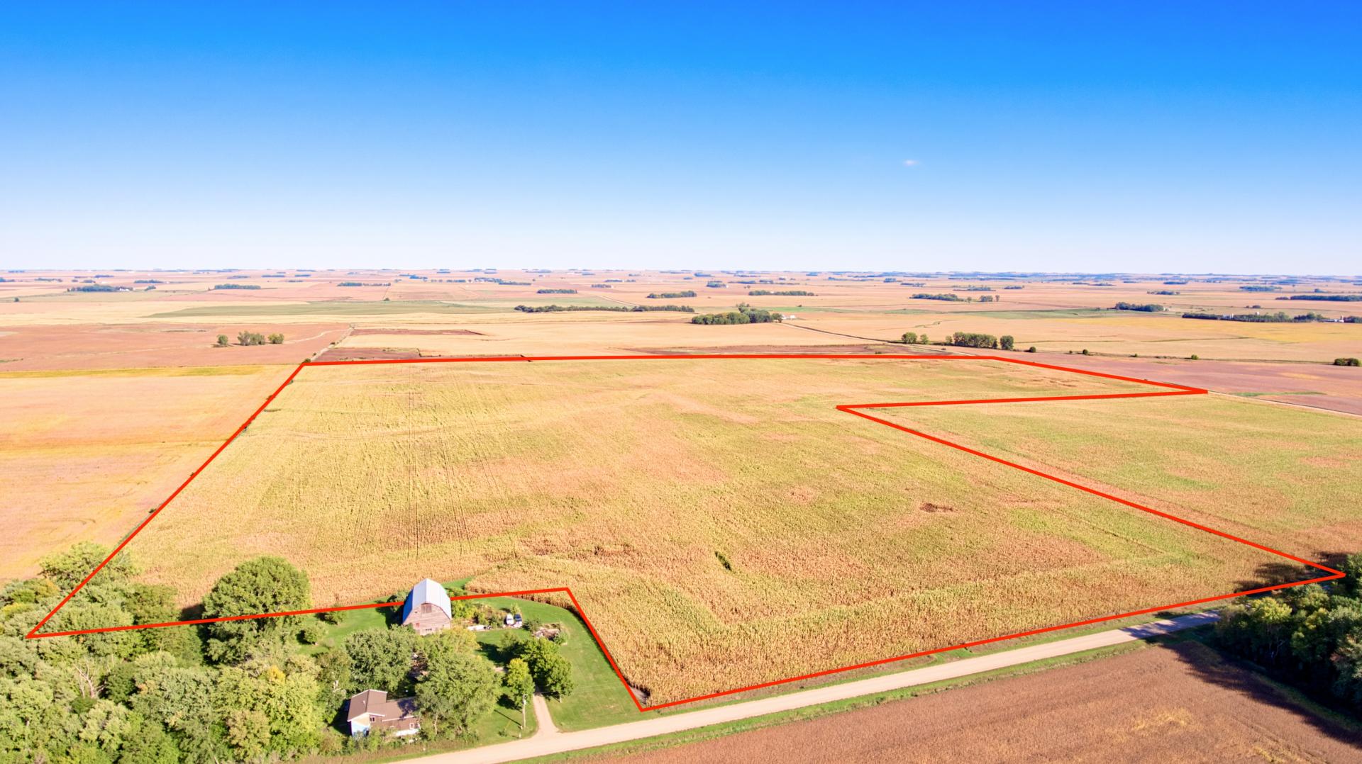 117 Acres m/l Dickinson County Milford Township Midwest Land