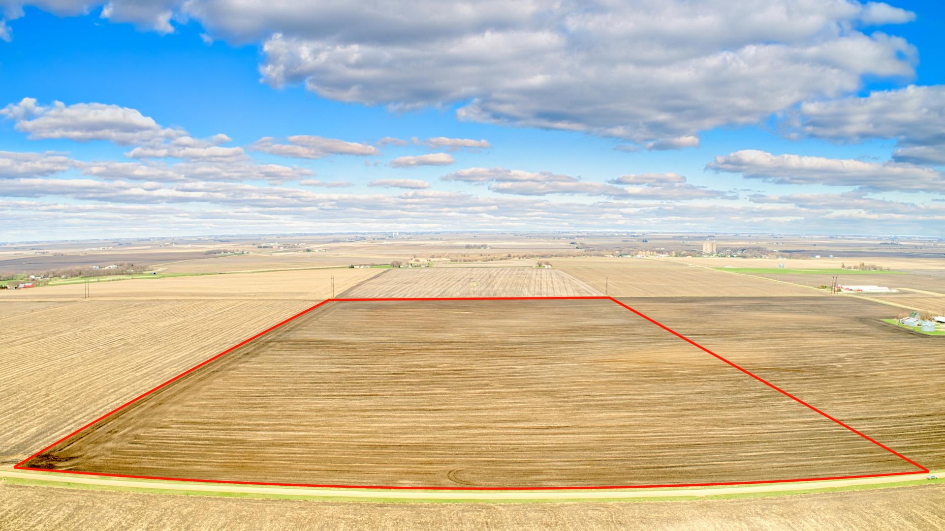 544.69 Acres m/l Selling in 7 Tracts Calhoun County Cedar Township