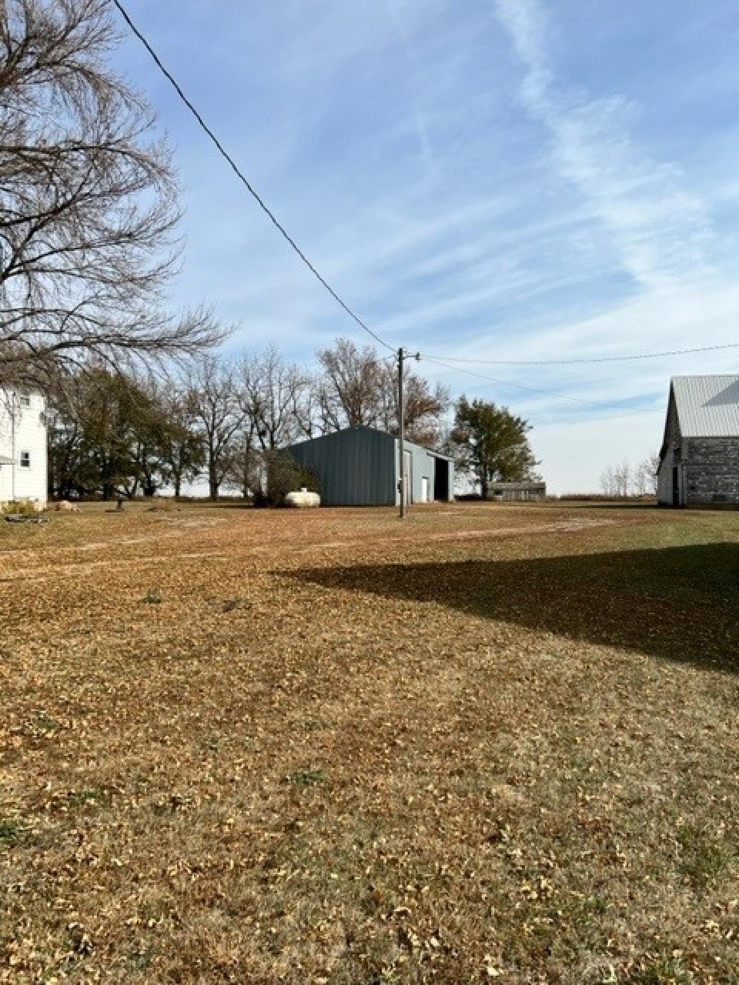 2 Story Home on 24.87 Acres Clay County Lincoln Township Midwest
