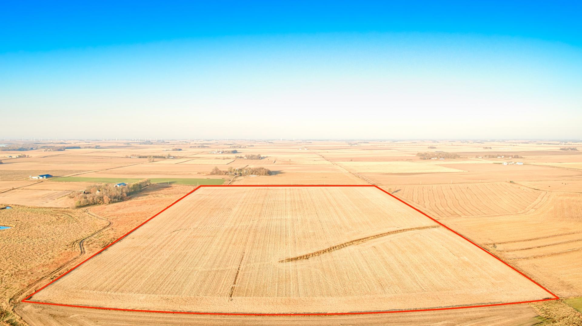 80 Acres m/l Dickinson County Silver Lake Township Midwest Land