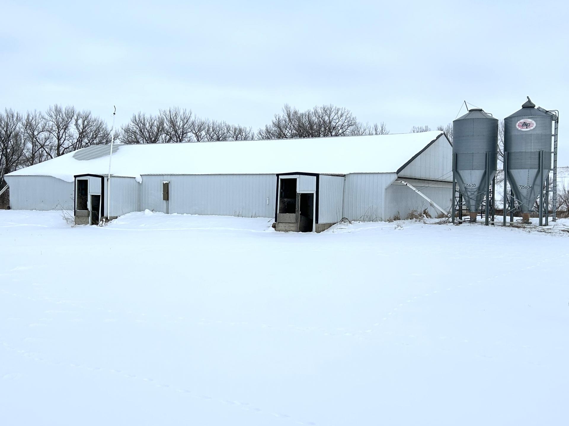5,800 Head Nursery Site Woodbury County Kedron Township Midwest Land