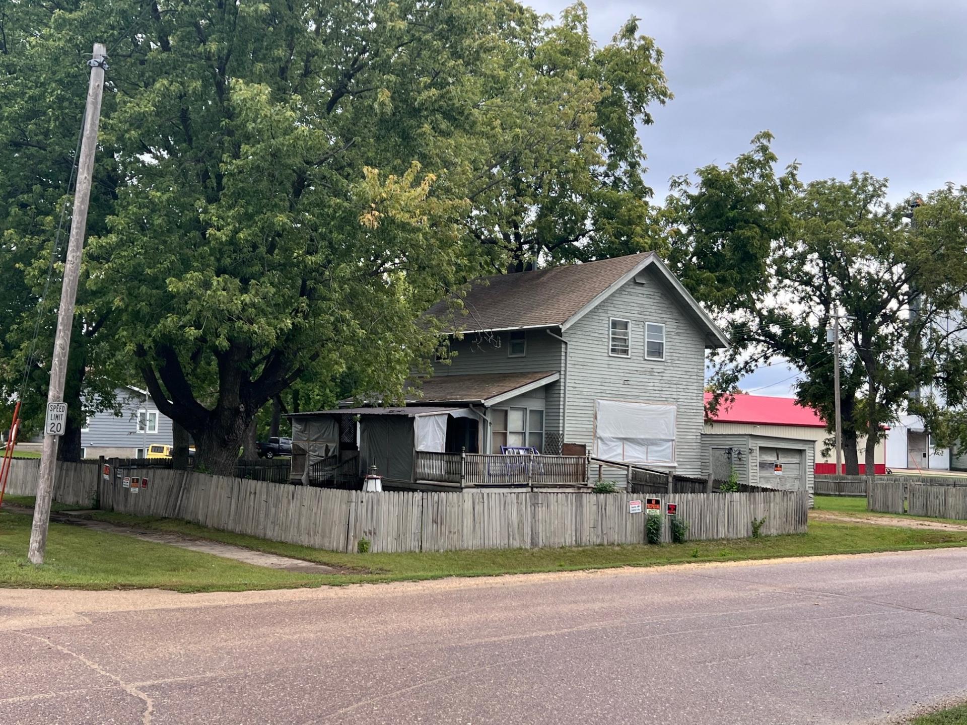 House Auction Terril Midwest Land Management & Real Estate Farm