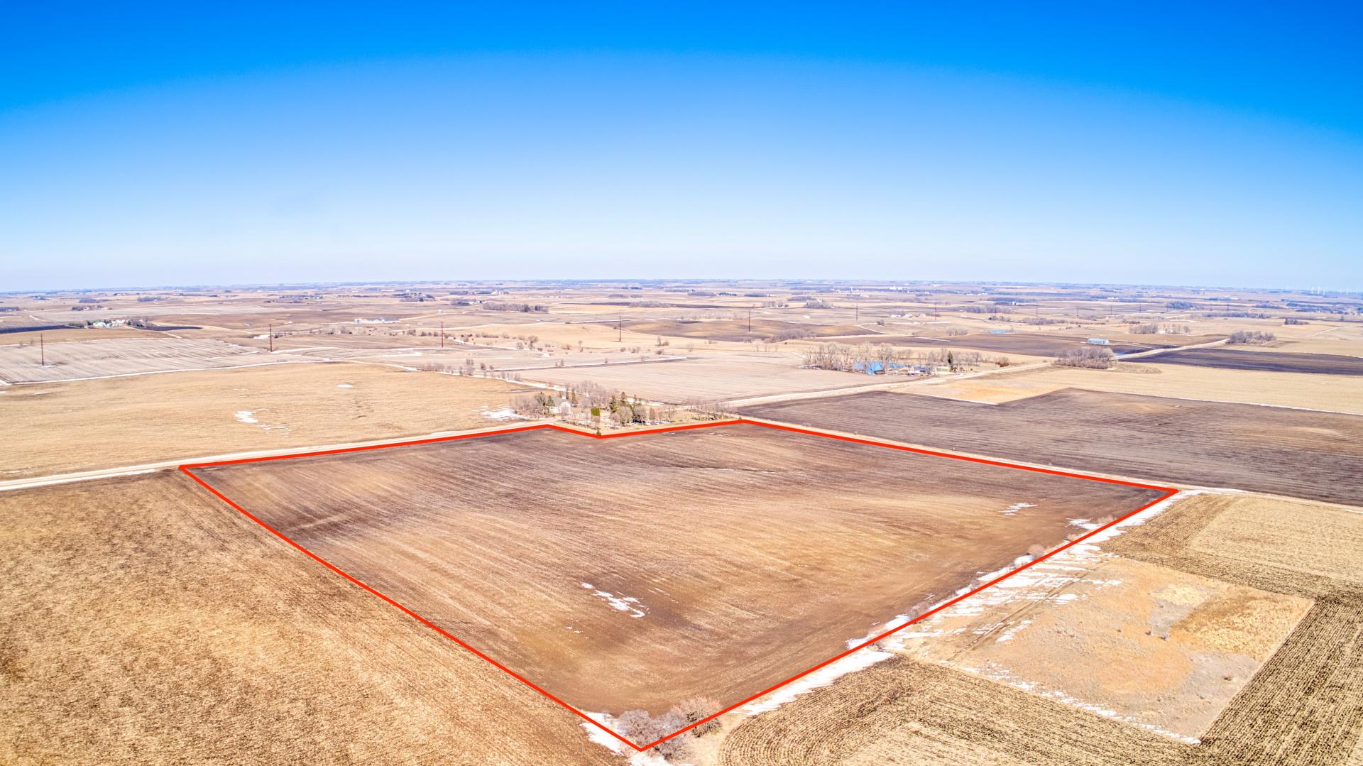 118 Acres m/l 2 Tracts Palo Alto County Lost Island Township