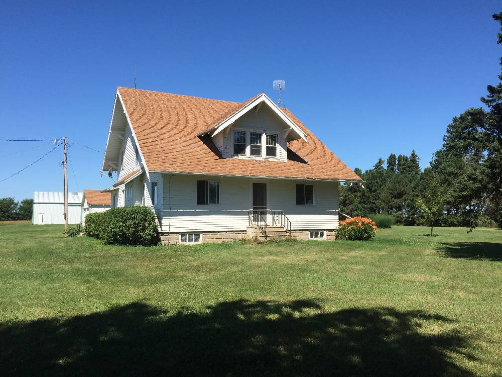 80 Acres, 73 Acres and 7 Acre Acreage Clay County, Iowa Riverton