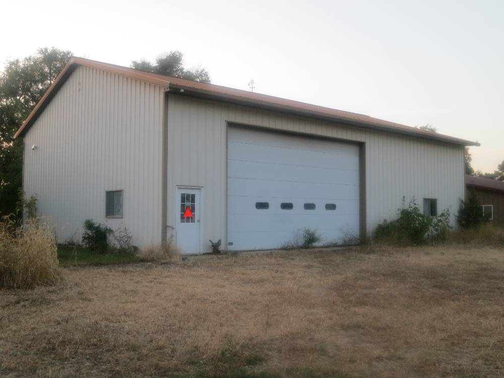 354 ACRES in 6 Tracts Clay County, Iowa Riverton & Summit Townships