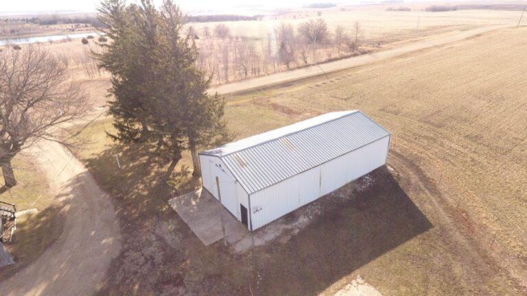 1 12 Story Home on 16 Acres ml Palo Alto County - 5