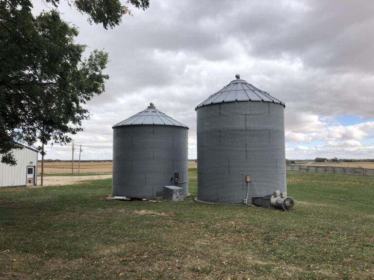 12.54 Acre Acreage-Grain Bins-1602260510