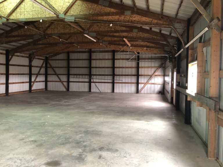 12.54 Acre Acreage-Utility building-1602260434