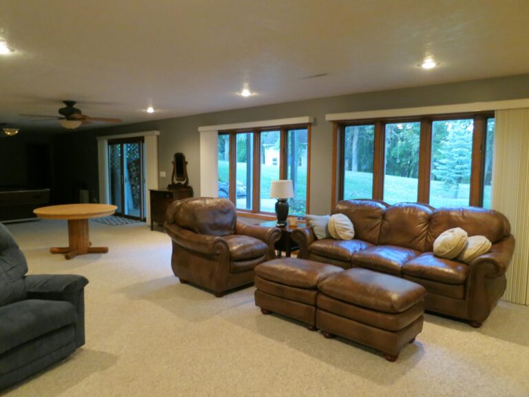 18.54 Acre Acreage-Basement rec room-1633704238