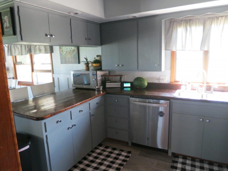 2 Story Home on 13.81 Acres-Acreage-1689025201