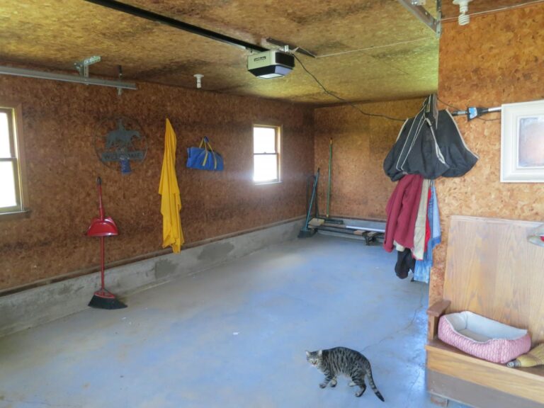 2 Story Home on 13.81 Acres-Acreage-1689025347