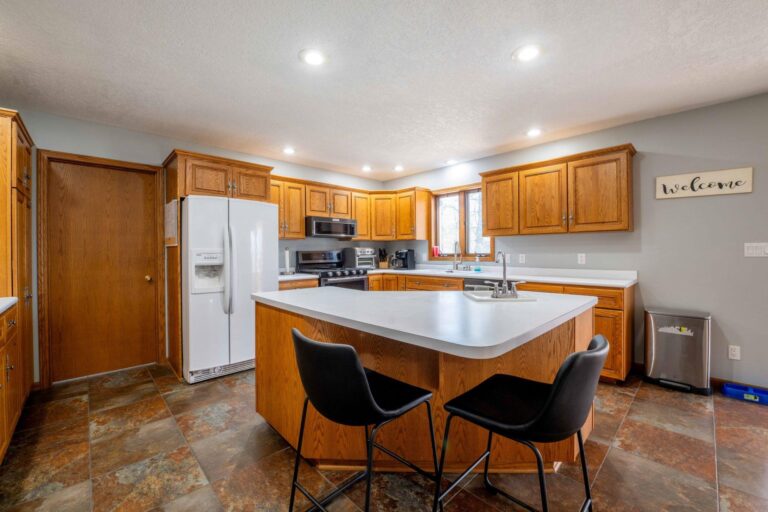 2 Story Home on 18.7 Acres-Acreage-1715184832