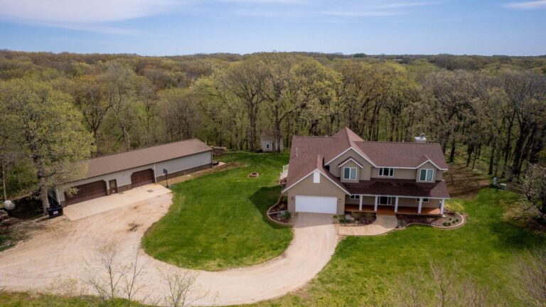 2 Story Home on 18.7 Acres-Acreage-1715191894