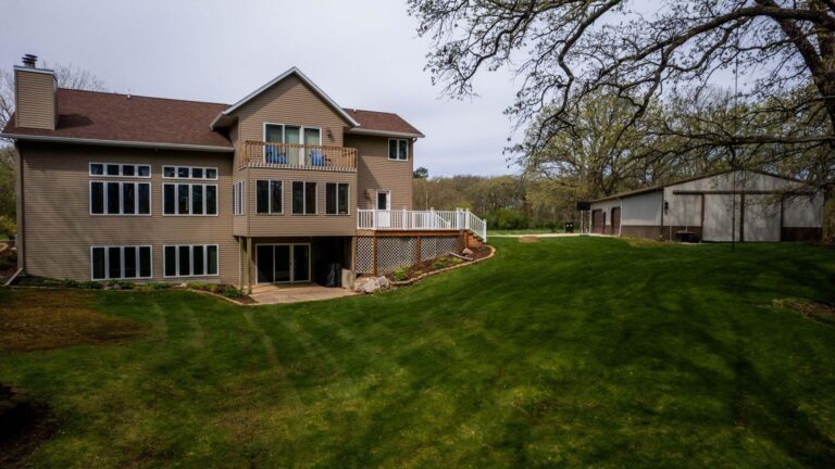 2 Story Home on 18.7 Acres-Acreage-1715192507