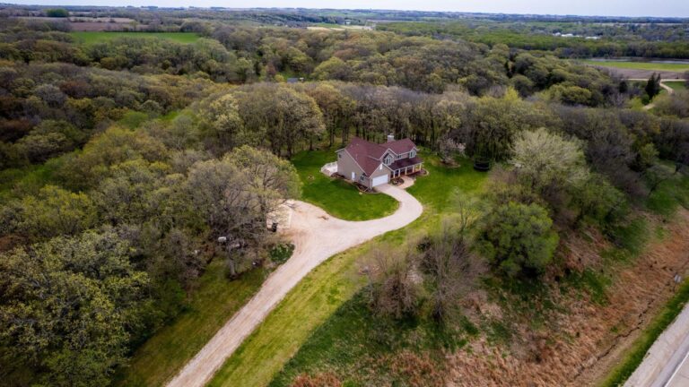 2 Story Home on 18.7 Acres-Acreage-1715192603