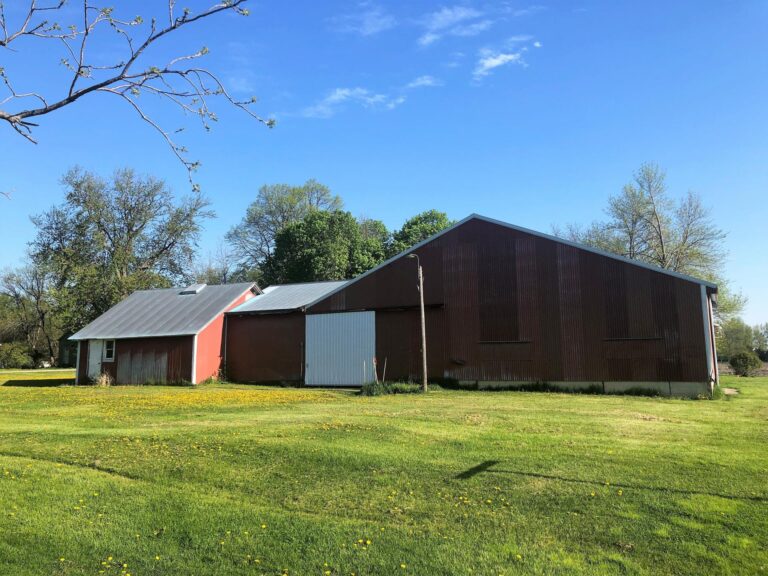 200 4th Street N, Terril, Iowa-Barn -1559231875
