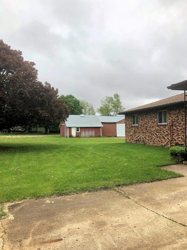 200 4th Street N, Terril, Iowa-Exterior-1559243437