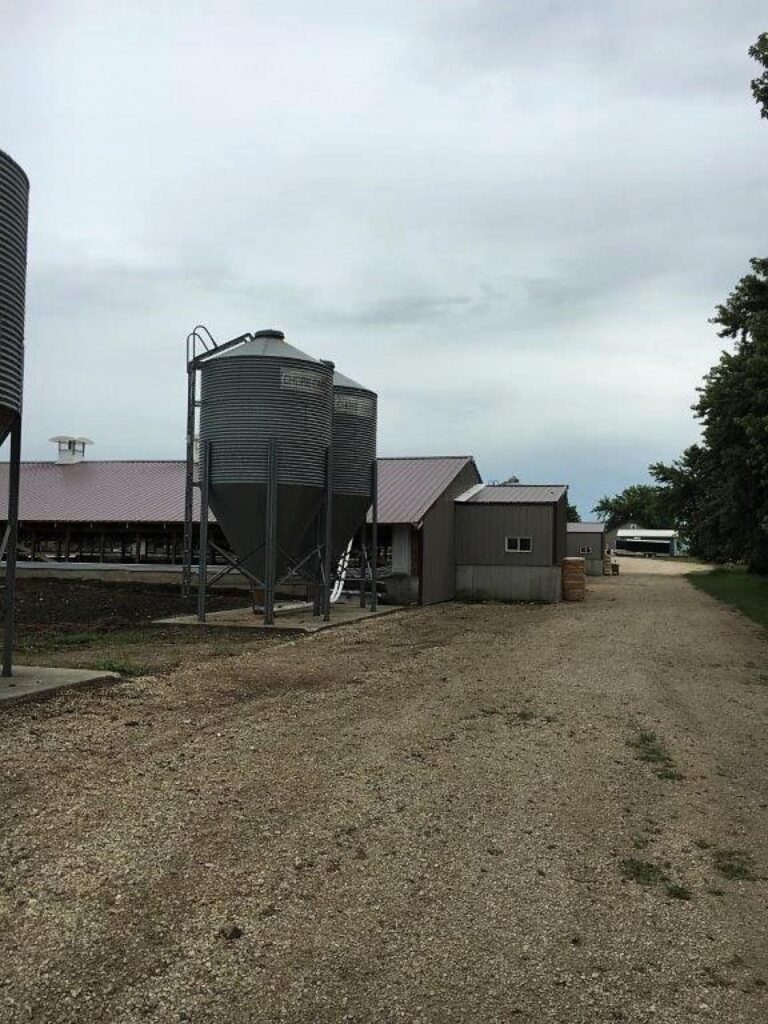 3,300 Head Wean to Finish Hog Site & Equipment-1-1610645629