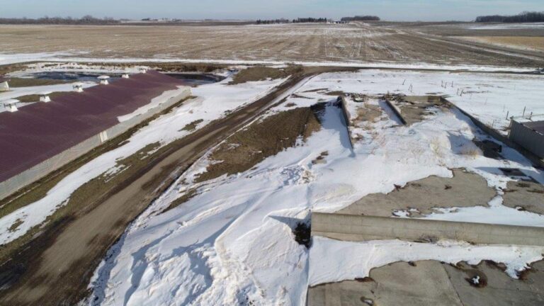 3,300 Head Wean to Finish Hog Site & Equipment-1-1610646448