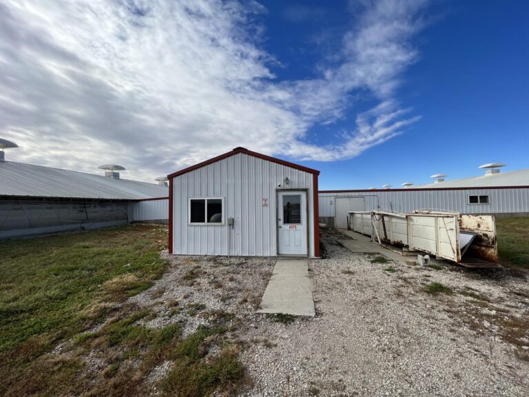 4,400 Head Wean-to-Finish Hog Facility-1-1670364481