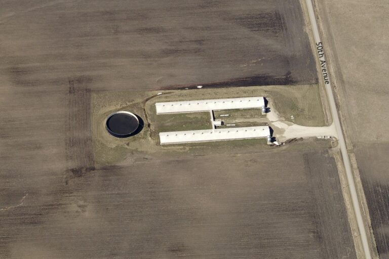 4,400 Head Wean-to-Finish Hog Facility-1-1670364672