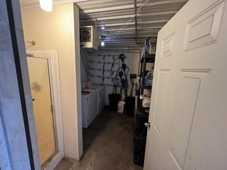 4,400 Head Wean-to-Finish Hog Facility-1-1670364706