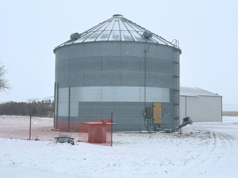 4800 Head Swine Facility and Acreage-Swine Facility-1740173922