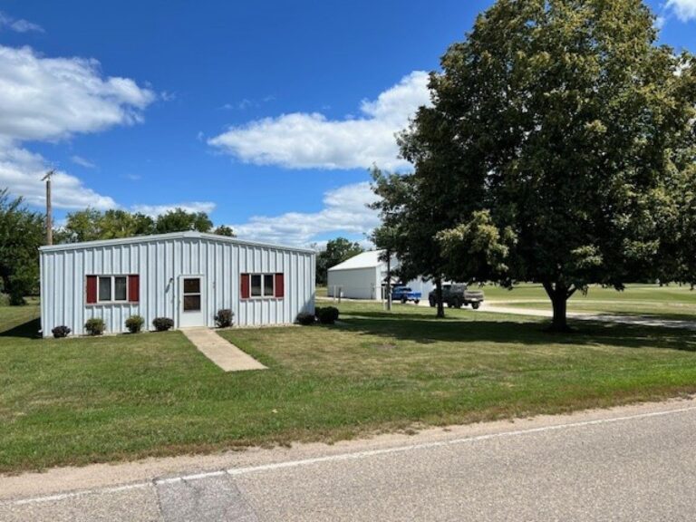 Home & Outbuildings on 5.26 Acres m_l-Acreage-1723485016