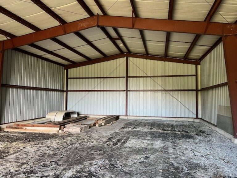 Home & Outbuildings on 5.26 Acres m_l-Acreage-1723493657