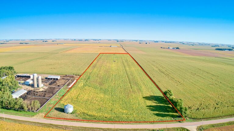 154.15 Acres m_l Selling in 3 Tracts-Tract 2 Facing North-1632173543