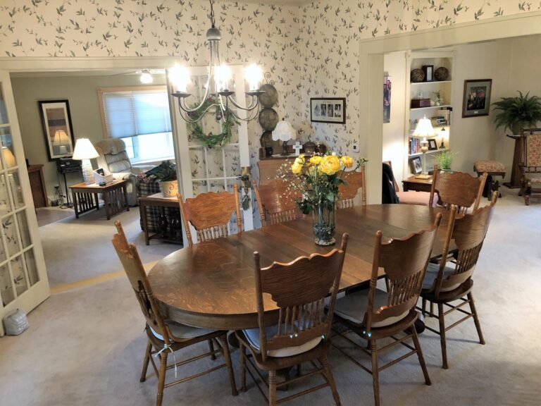 4.25 Acre Acreage-Dining room-1561484097