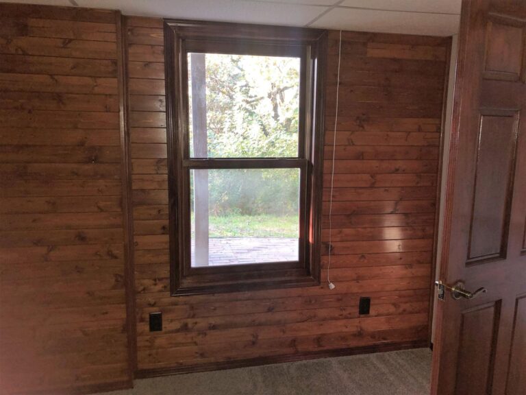 Log Home on 30.1 Surveyed Acres-10-1570822700