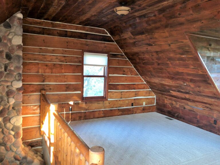 Log Home on 30.1 Surveyed Acres-loft-1570645934